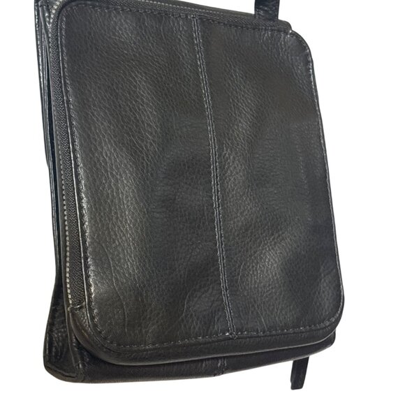 American Leather Co. Black Crossbody Bag With Adjustable Strap & Multiple Compar - Picture 7 of 8